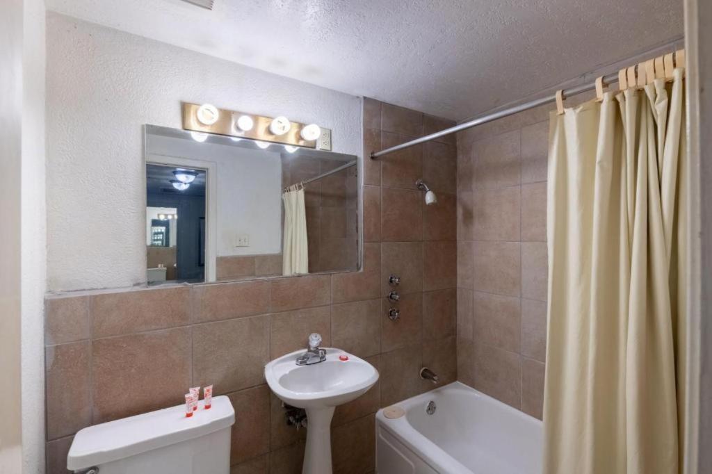 Hotel O Bay City, Tx-35 Екстериор снимка